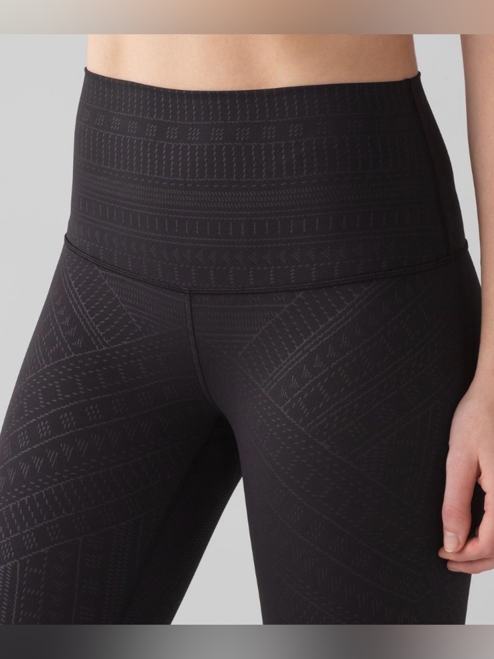 Lululemon Wunder Under Hi-Rise Tight (Embossed Full-On Luxtreme 28")